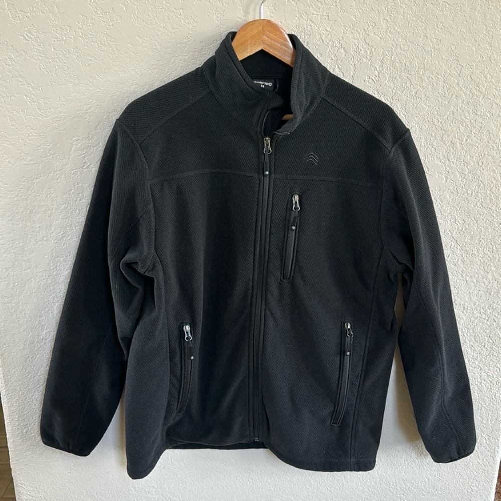 Men's Solaris Soft Shell Med. Weight Black  Hiking Jacket